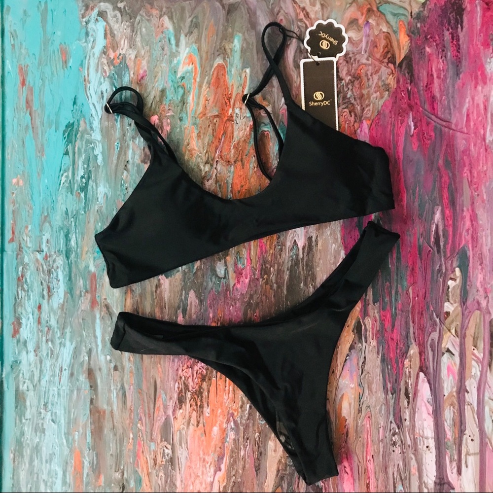 Sherry DC | Black Brazilian Thong Bikini - Picture 6 of 7